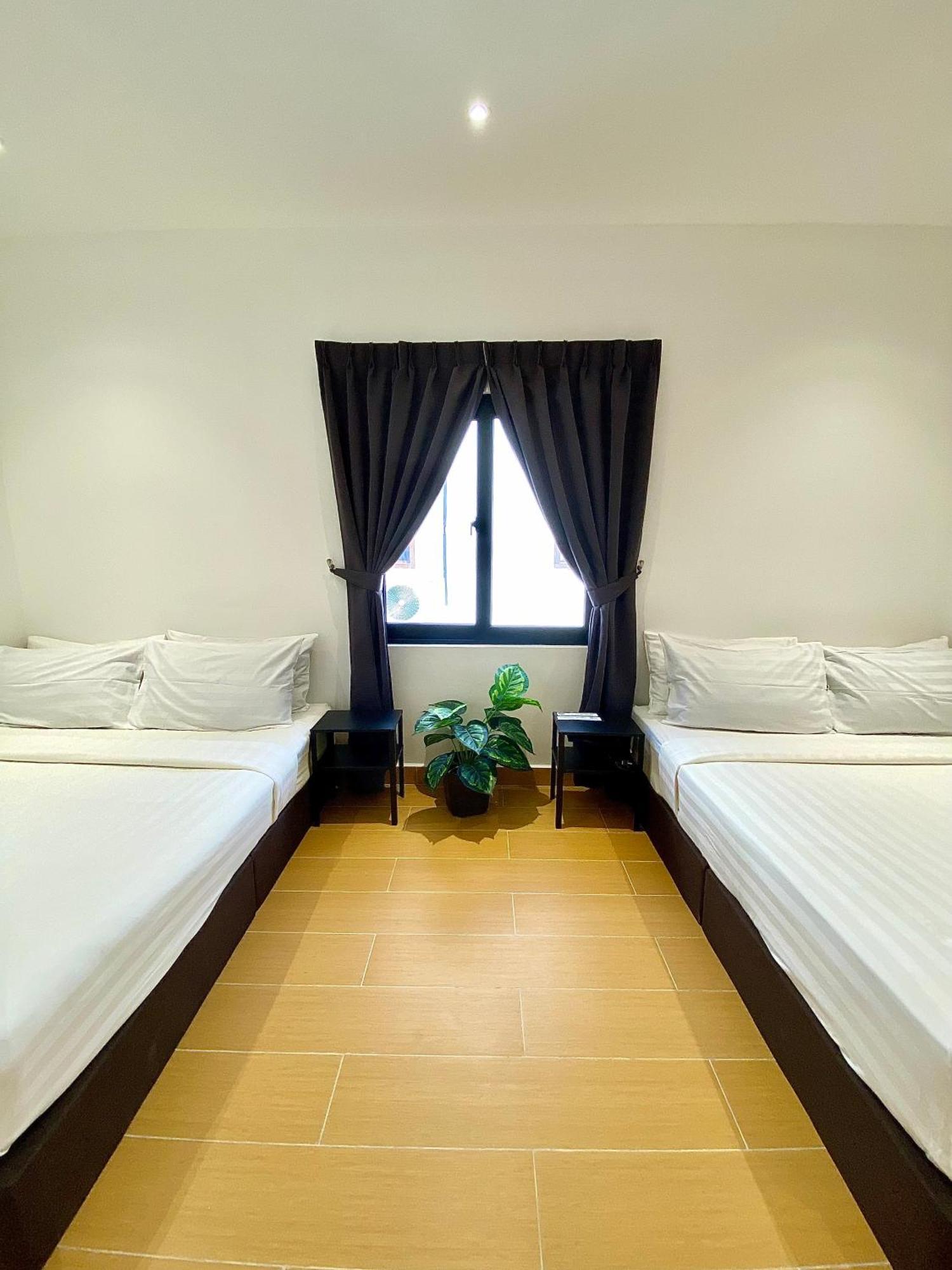 The 6N By Sky Hive Hotel George Town Bagian luar foto