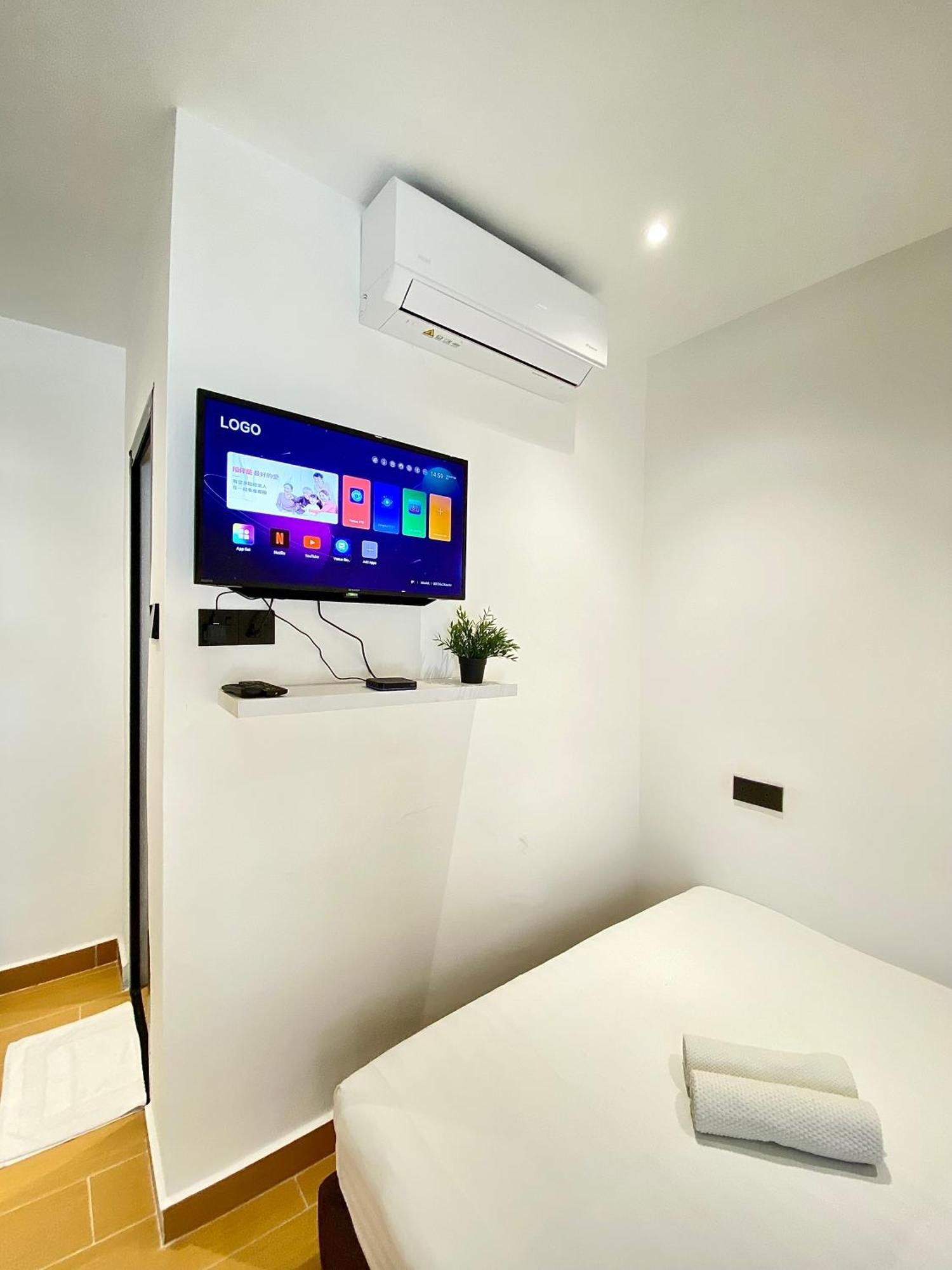 The 6N By Sky Hive Hotel George Town Bagian luar foto