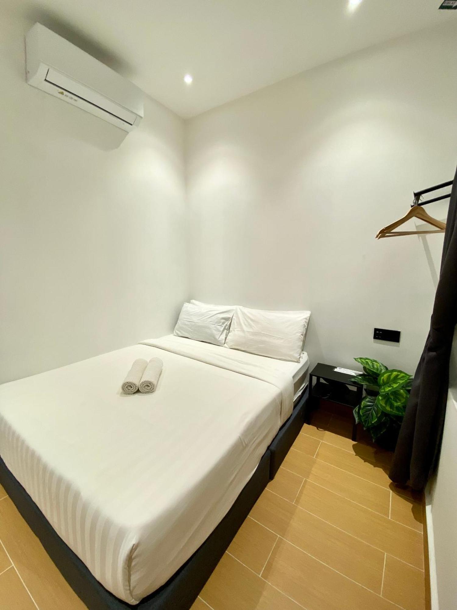 The 6N By Sky Hive Hotel George Town Bagian luar foto