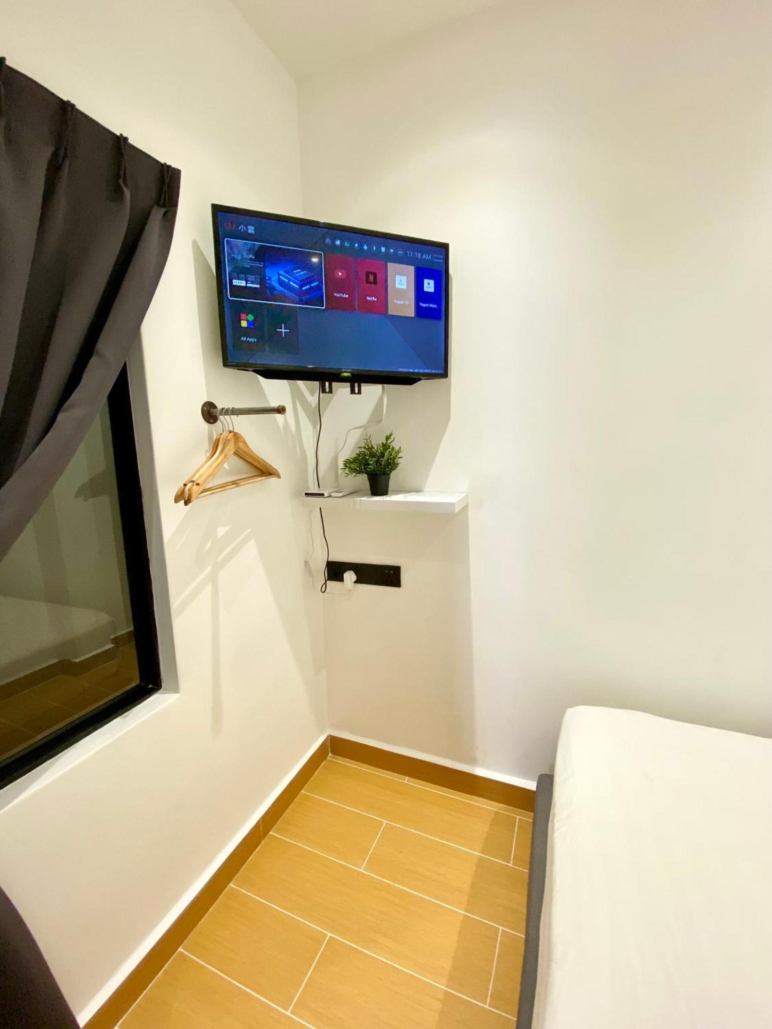 The 6N By Sky Hive Hotel George Town Bagian luar foto