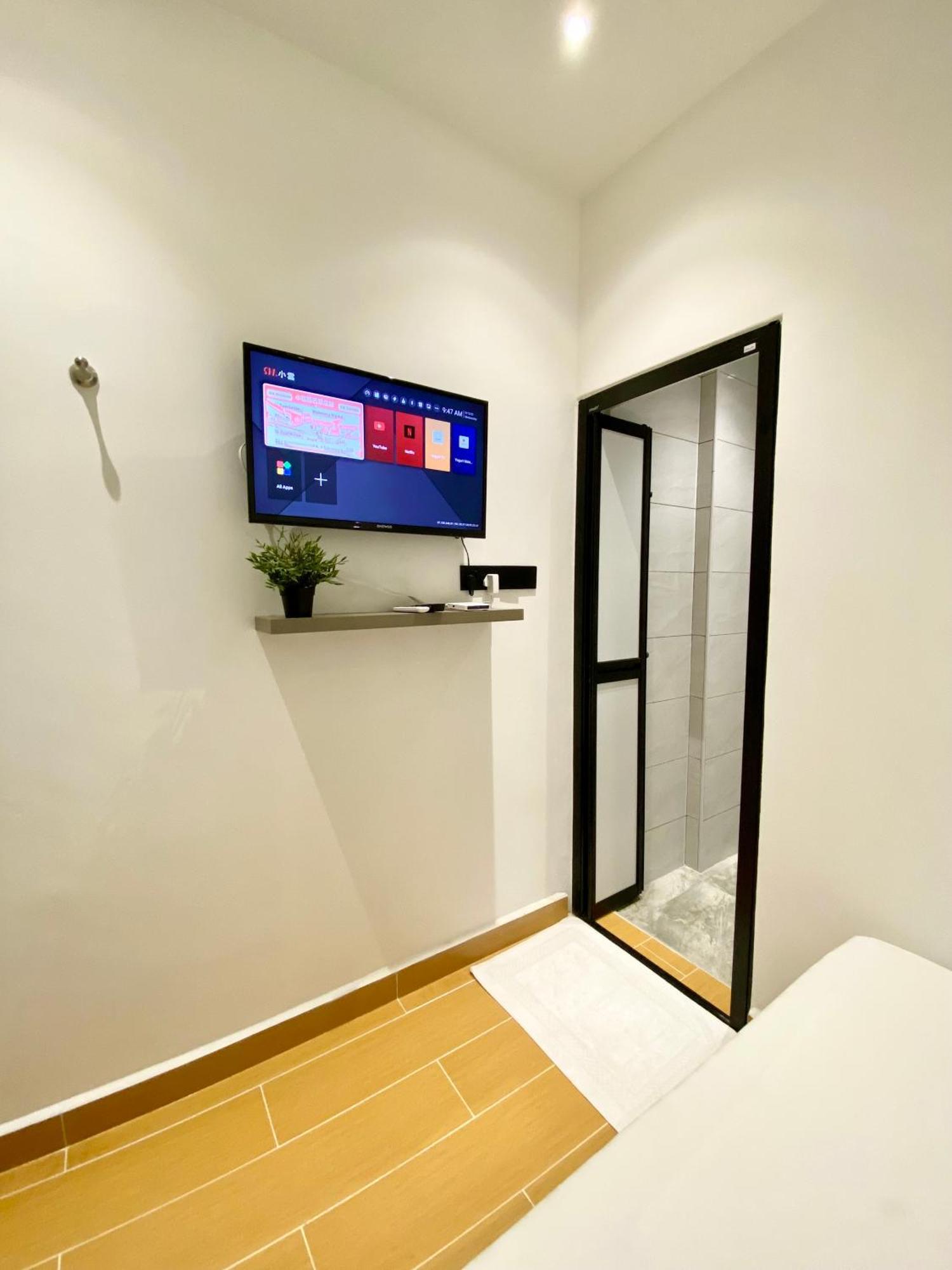 The 6N By Sky Hive Hotel George Town Bagian luar foto