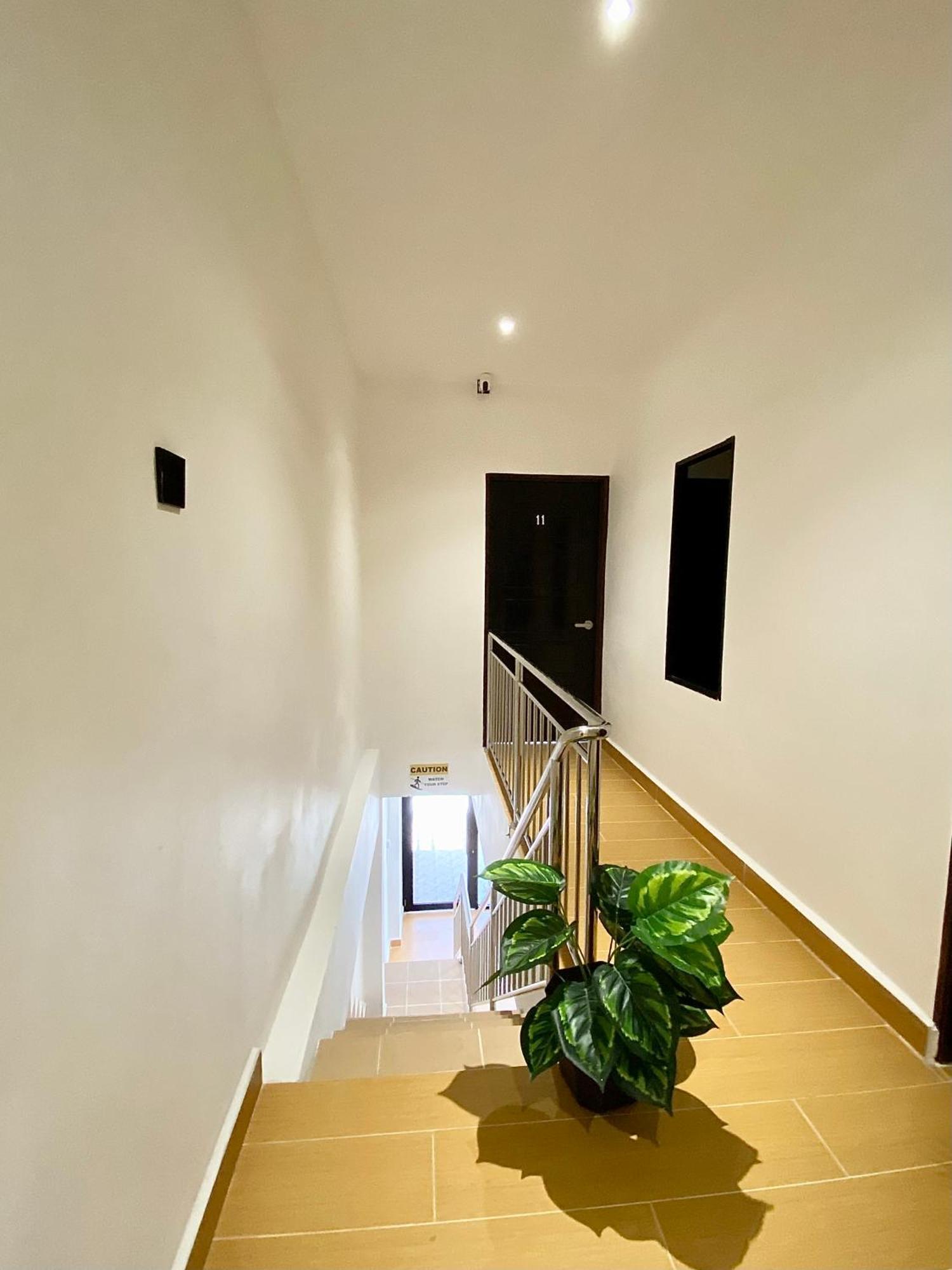 The 6N By Sky Hive Hotel George Town Bagian luar foto