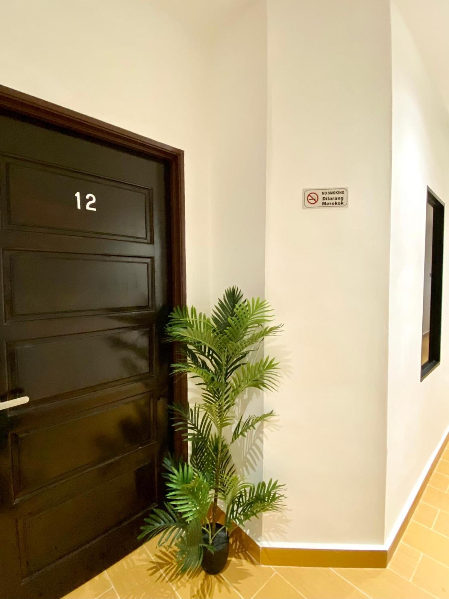 The 6N By Sky Hive Hotel George Town Bagian luar foto